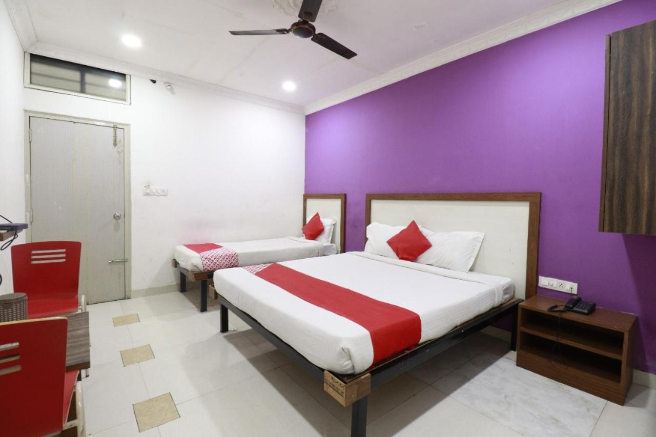 Hotel Abhimani Inn Bangalore Esterno foto
