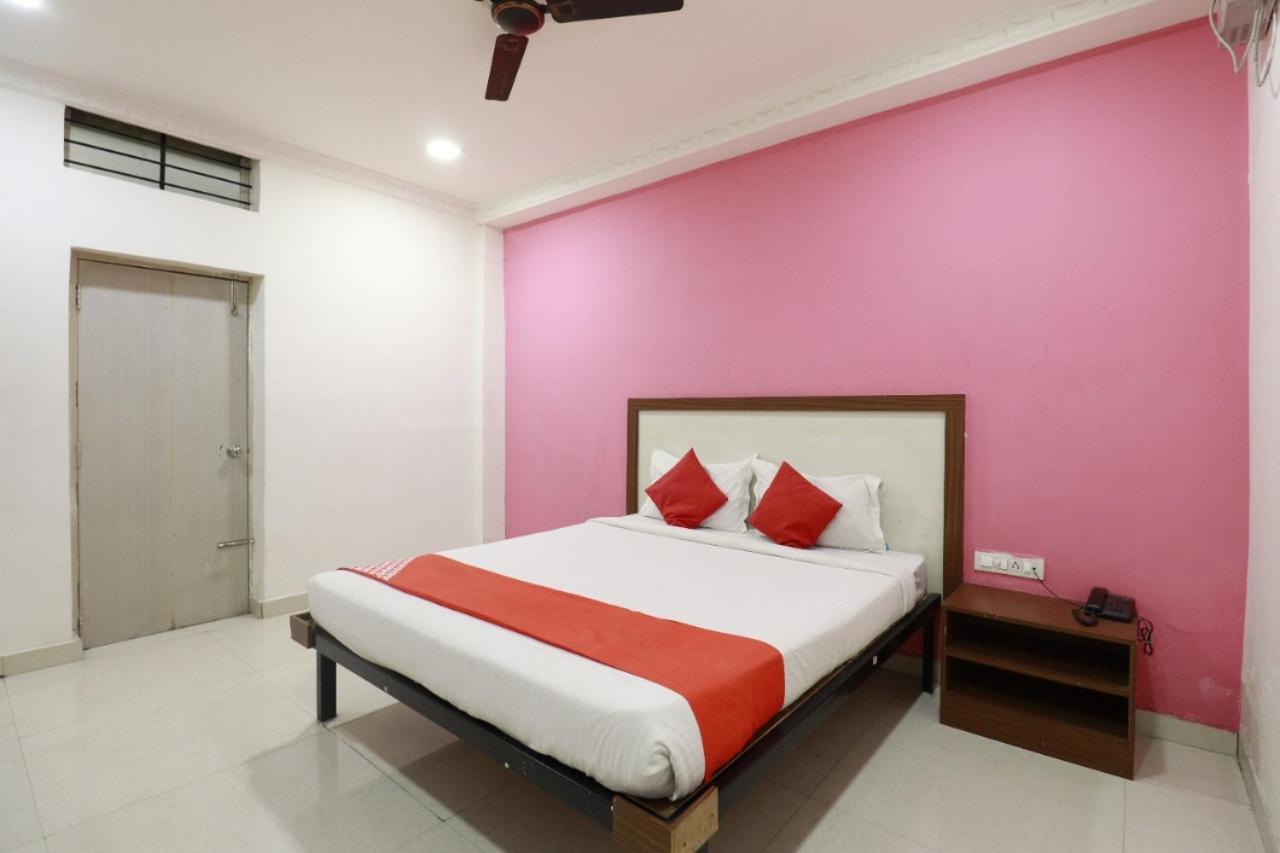 Hotel Abhimani Inn Bangalore Esterno foto