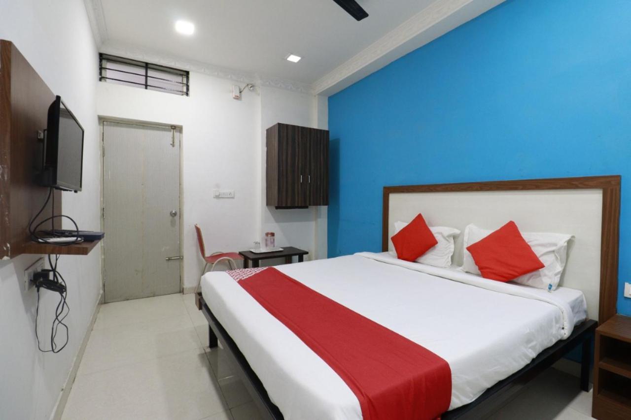 Hotel Abhimani Inn Bangalore Esterno foto