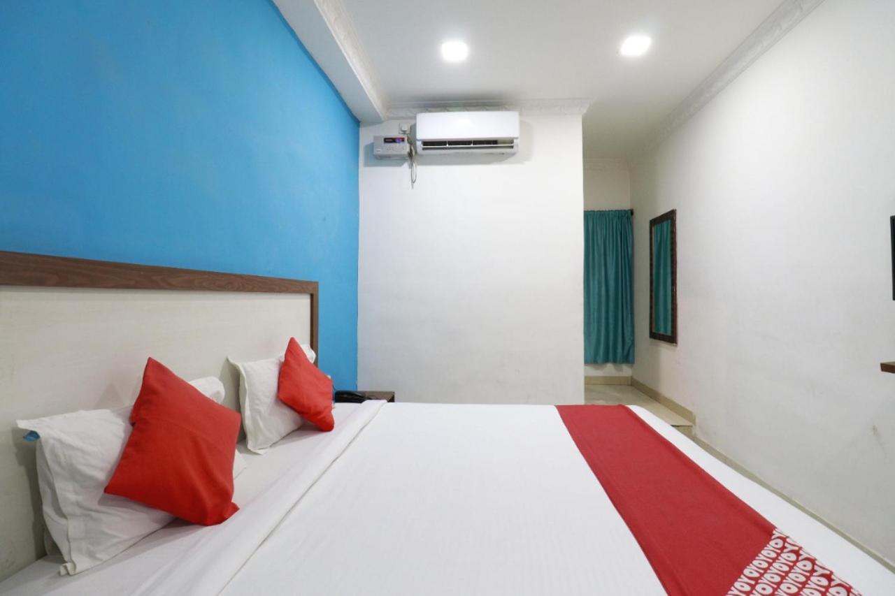 Hotel Abhimani Inn Bangalore Esterno foto